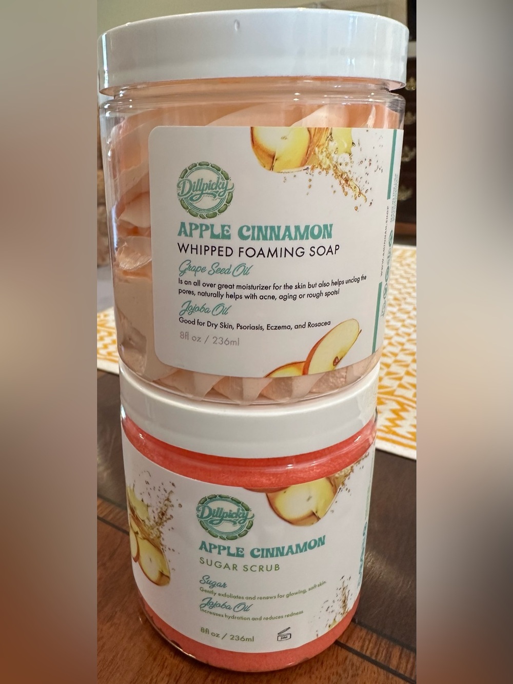 AMINNAH Apple Cinnamon Whipped Foaming Soap & Sugar Scrub Set Retails $72 NEW